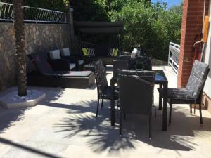 Patio alebo iná vonkajšia časť ubytovania Villa Maja