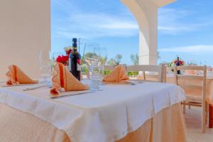 Gallery image of Delle Rose, Hotel & Restaurant in Torre Vado