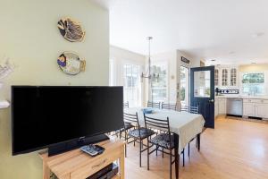 Gallery image of Nedonna Beach House in Rockaway Beach