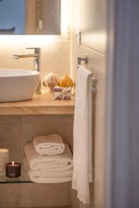 A bathroom at IL NIDO DEL FASO