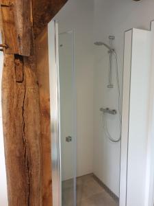Koupelna v ubytování Ermerhoek: op de Deel
