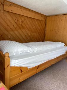 Posteľ alebo postele v izbe v ubytovaní Hotel Bernina Hospiz