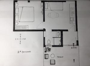 eine Zeichnung eines Grundrisses eines Hauses in der Unterkunft Lei Home in Cascais