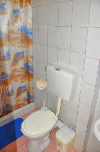 A bathroom at Vai Rent Rooms