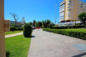 Vonkajšia záhrada v ubytovaní Sun&Beach Carihuela + 3 fotografie