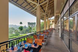 Restaurace v ubytování Club Mahindra Virajpet, Coorg