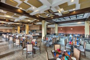 Restaurace v ubytování Club Mahindra Virajpet, Coorg