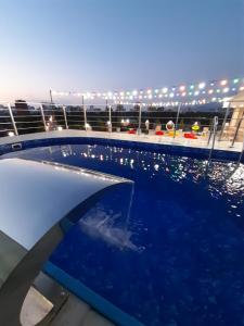 Bazén v ubytování Hotel Wave nebo v jeho okolí