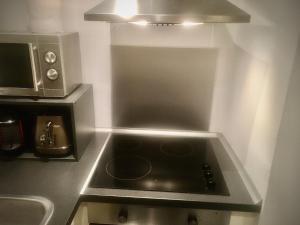 Kuchnia lub aneks kuchenny w obiekcie Estudio junto La Nogalera 1