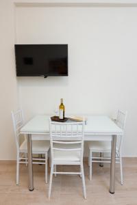 TV a/nebo společenská místnost v ubytování (Apt.1) Lofos Apartments in Vergia Halkidiki