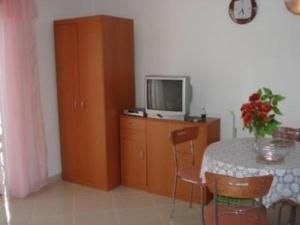 Fotografie z fotogalerie ubytování Apartment in Jadranovo with terrace, air conditioning, WiFi (4881-1) v destinaci Jadranovo