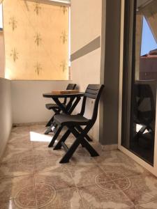 Gjoni's Apartment - Imazhi 13