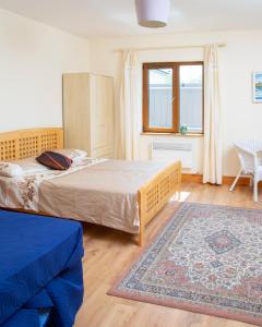 Postel nebo postele na pokoji v ubytování Charming 1-Bed Apartment in Ardfert Tralee