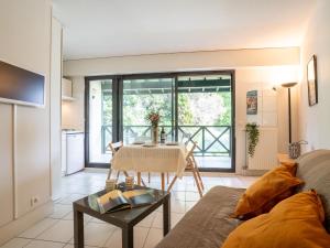 Gallery image of Apartment Parc de Maldagora-2 by Interhome in Saint-Jean-de-Luz