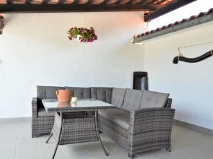 Posezení v ubytování Holiday Home Latin by Interhome