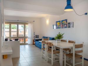 Posezení v ubytování Apartment La Vigna Blu by Interhome