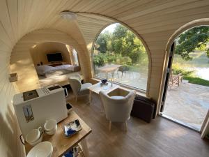an interior view of a room in a tiny house at IGLUCAMPING Allgäu-Bodensee in Wangen im Allgäu