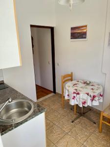 Fotografie z fotogalerie ubytování Rooms & Apartments Tepsa - Centre v destinaci Hvar + 37 fotografií