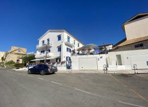 Gallery image of Holidaycasa Mike - Con terrazzo vista mare in Sperlonga