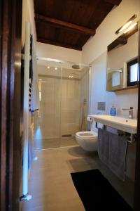 Koupelna v ubytování Casa Vacanze Tenuta Trovante