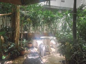 枕头和面包旅舍外面的花园
