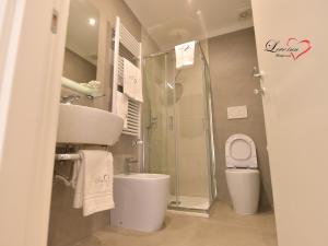 Kúpeľňa v ubytovaní Love inn