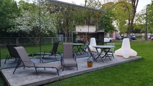 Zahrada ubytování Mirror House Roosi 21