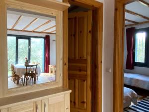 Posezení v ubytování Lamin House