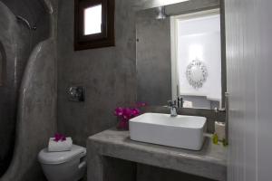 Bagno di TheArtemis Perissa