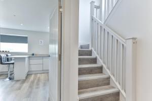 Gallery image of Newly Renovated 3 Bed Apartment with Parking by Ark SA in Sheffield