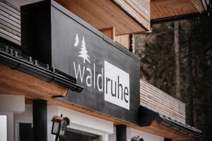 Certifikát, ocenenie alebo iný dokument vystavený v ubytovaní Die Waldruhe
