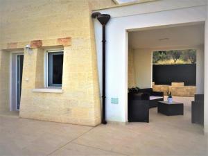A seating area at Villa Stella