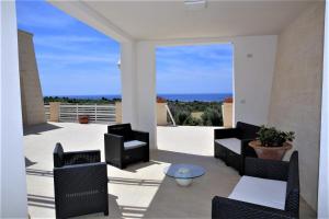 A seating area at Villa Stella