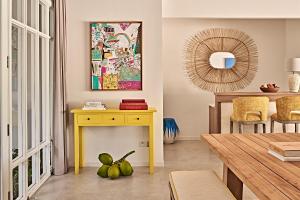 Finolhu, A Seaside Collection Resort, a Member of Design Hotels的休息区