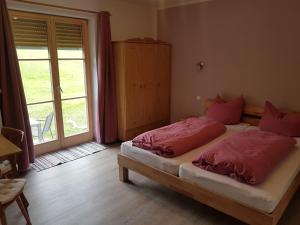 Afbeelding uit fotogalerij van Gästehaus Annemarie in Rimsting