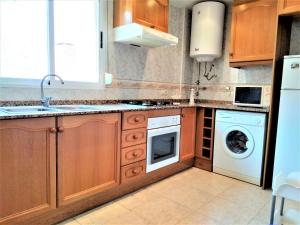 Køkken eller tekøkken på ACV - Isla Park-1ª Linea Planta 9 Frontal Interior + 21 billeder