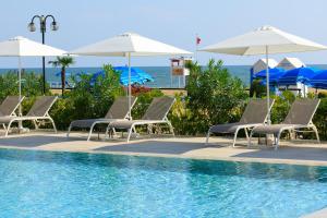 Bazén v ubytování Hotel Orient & Pacific nebo v jeho okolí