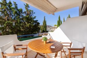 Balkon ili terasa u objektu Del Mar Luxury Apartment 30m From The Beach