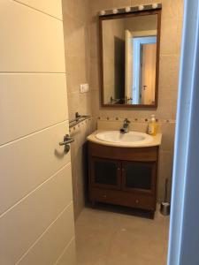 Koupelna v ubytování Apartamentos Las Margas Golf Formigal Ordesa