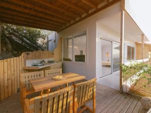A balcony or terrace at Die Zwei Brüder Art & Suites
