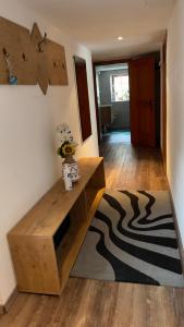 Posezení v ubytování Ferienwohnung Slavica Dorfstrasse 94 Randa