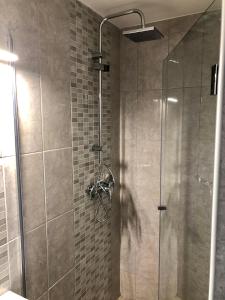 Kúpeľňa v ubytovaní János Apartman