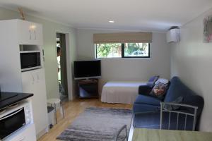 Gallery image of Parsloe's Cottage in Coromandel Town