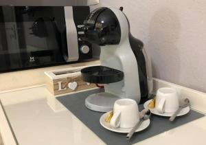 Coffee and tea making facilities at Room sweet Room 2