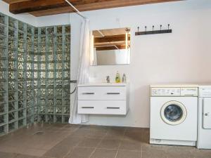 Kuchyň nebo kuchyňský kout v ubytování Holiday home Rømø XLV