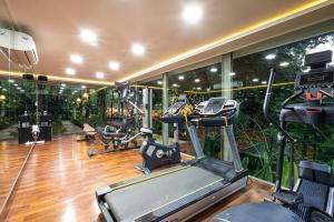 Fitness centrum a/nebo fitness zařízení v ubytování Pandawa All Suites Hotel