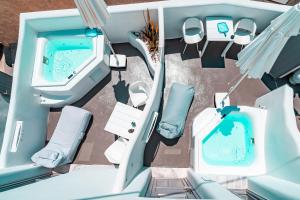 Foto dalla galleria di Eternity Suites Santorini a Firà