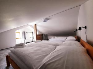 Postel nebo postele na pokoji v ubytování Apartmány Resort Na Horské