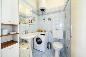 Koupelna v ubytování Apartment Bušac