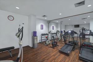 Γυμναστήριο ή/και όργανα γυμναστικής στο Quest Hotel Darmo - Surabaya by ASTON